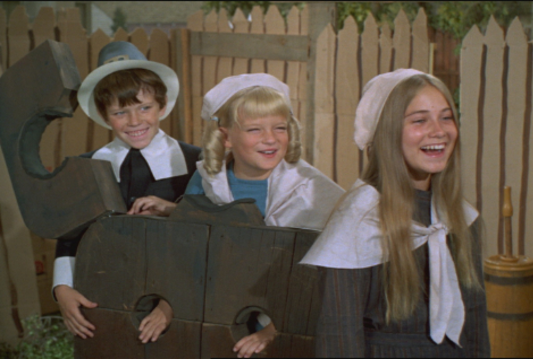 Still of Susan Olsen, Mike Lookinland and Maureen McCormick in The Brady Bunch (1969)