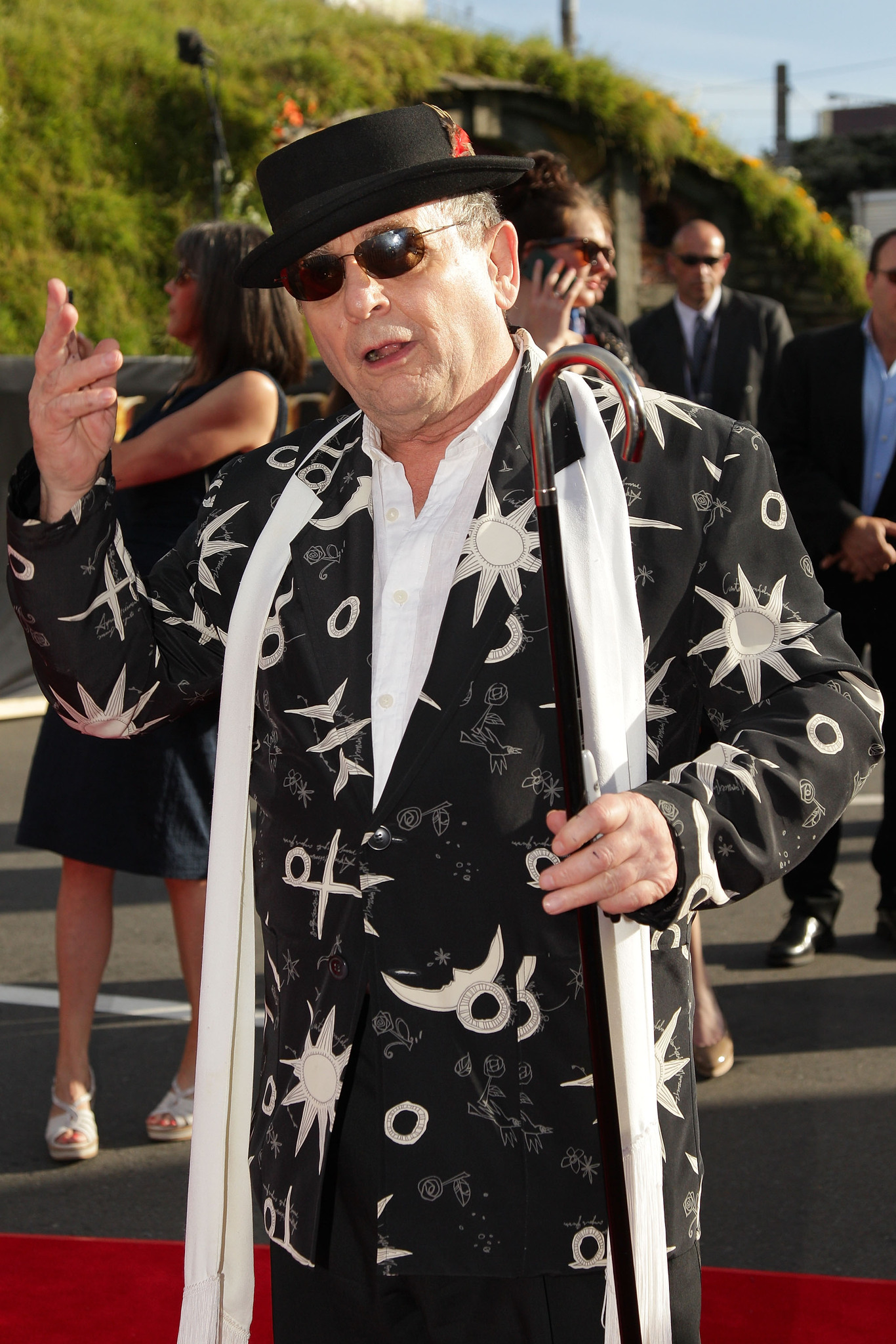 Sylvester McCoy at event of Hobitas: nelaukta kelione (2012)