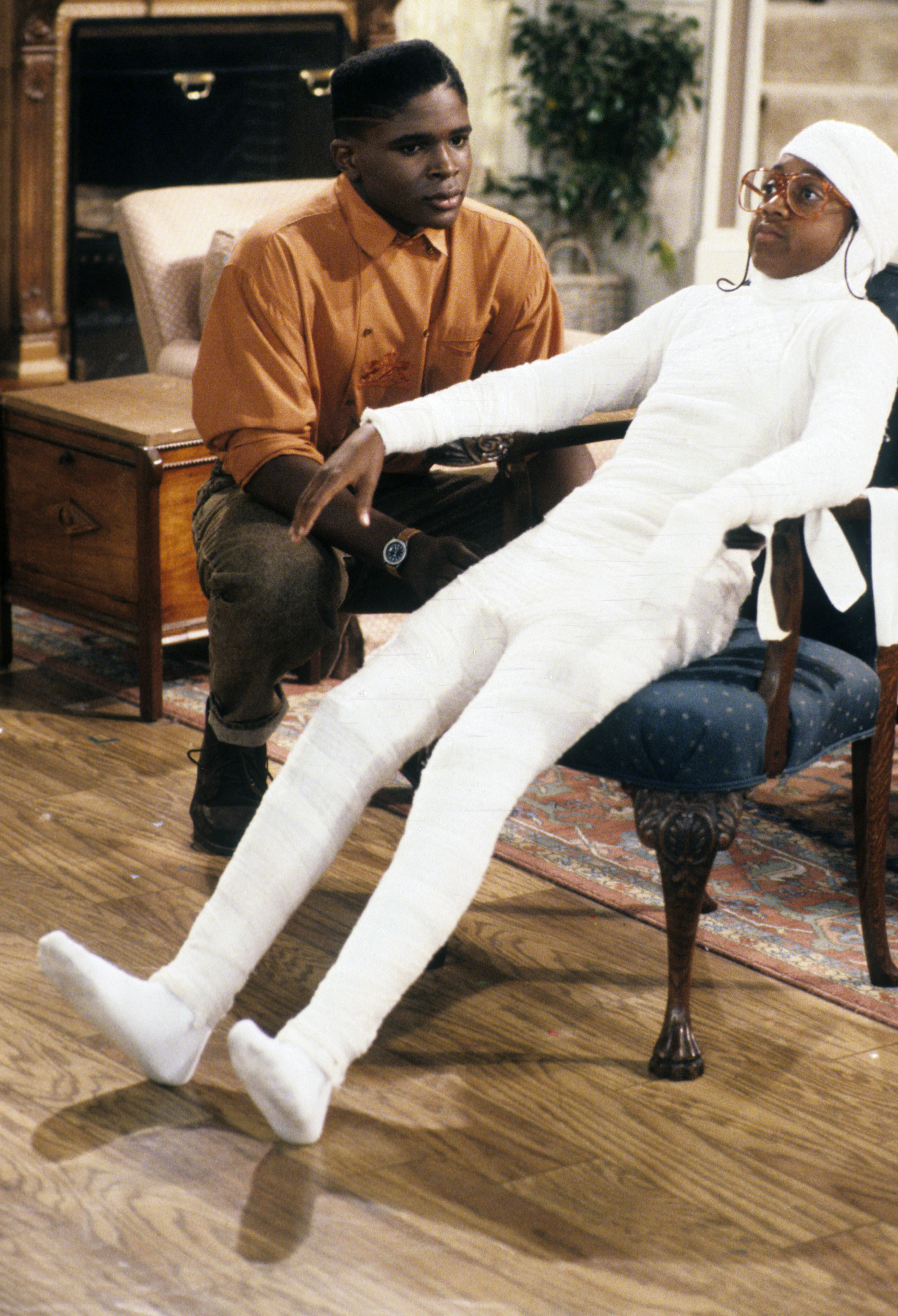 Still of Darius McCrary and Jaleel White in Family Matters (1989)