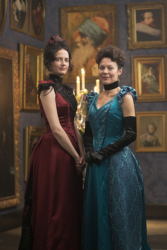 Still of Helen McCrory and Eva Green in Penny Dreadful (2014)