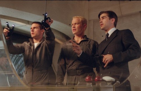 Still of Tom Cruise, Colin Farrell and Neal McDonough in Ispejantis pranesimas (2002)