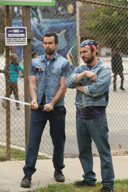 Still of Charlie Day and Rob McElhenney in It's Always Sunny in Philadelphia (2005)