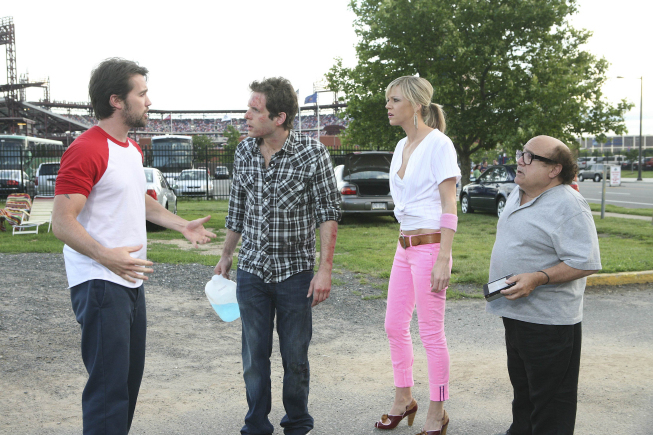 Still of Danny DeVito, Rob McElhenney, Kaitlin Olson and Glenn Howerton in It's Always Sunny in Philadelphia (2005)