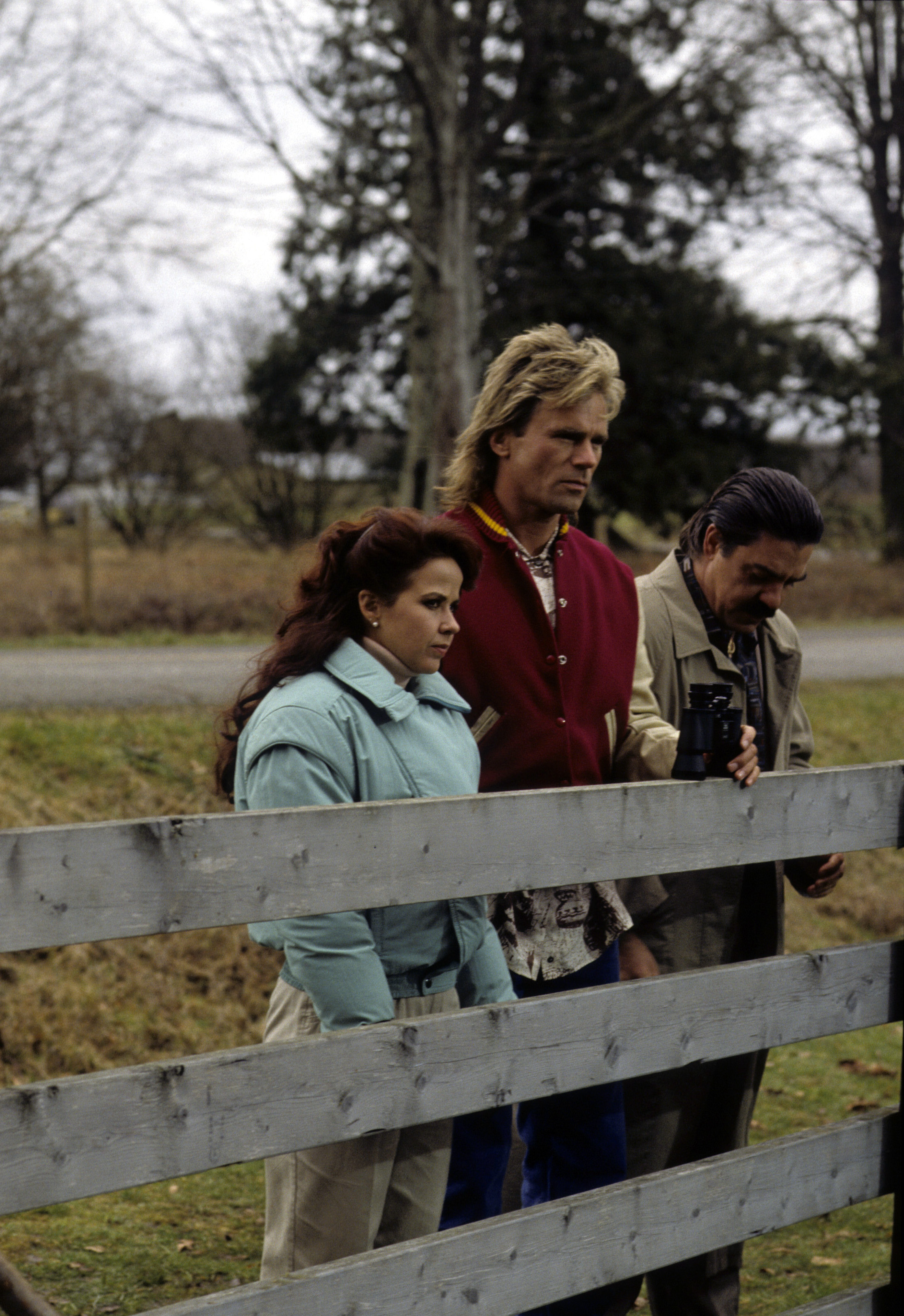 Still of Linda Blair, Richard Dean Anderson and Bruce McGill in MacGyver (1985)
