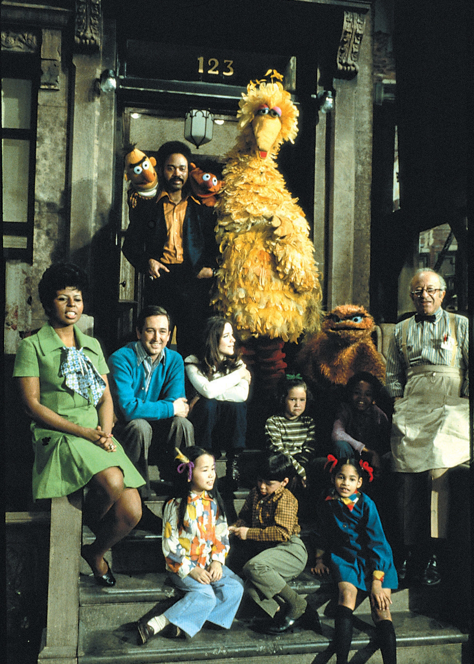Still of Will Lee, Loretta Long and Bob McGrath in Sesame Street (1969)