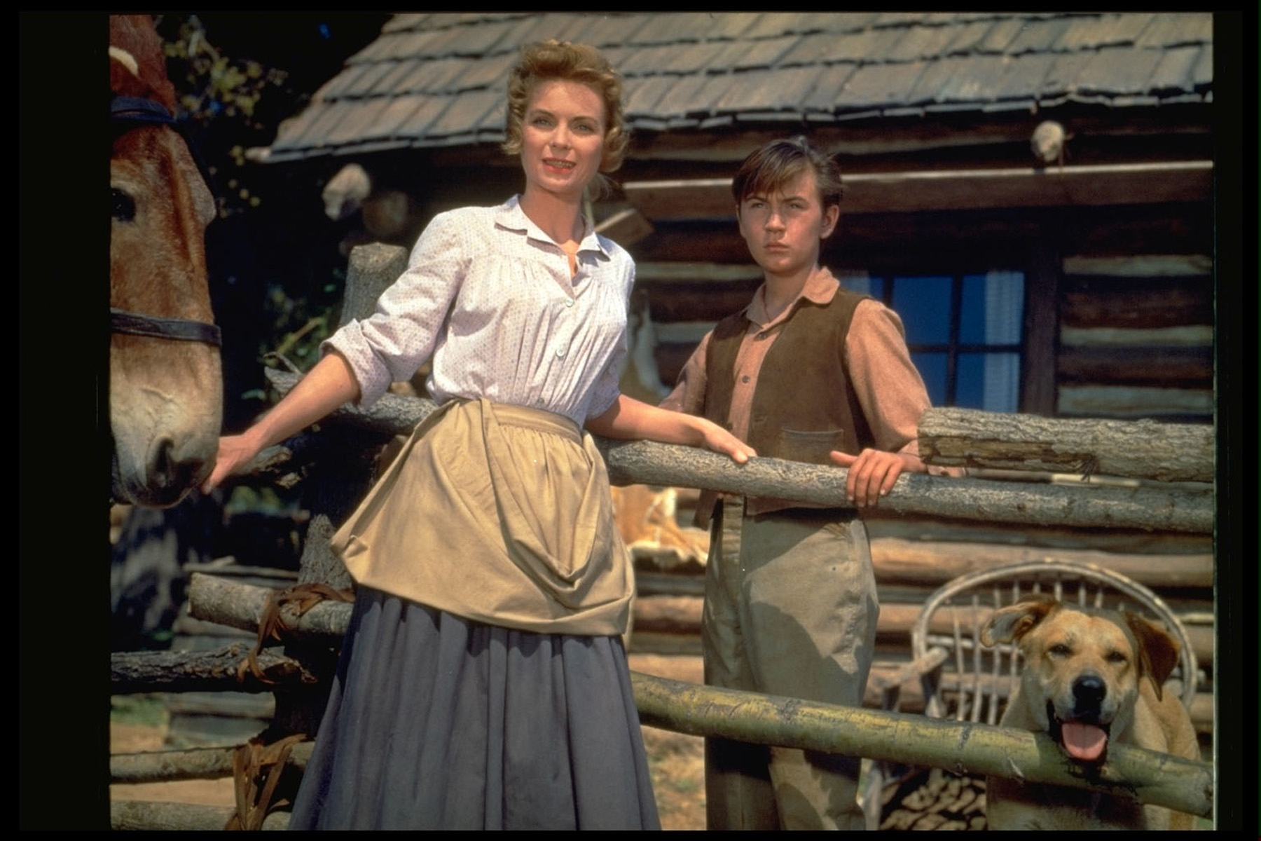 Still of Tommy Kirk and Dorothy McGuire in Old Yeller (1957)