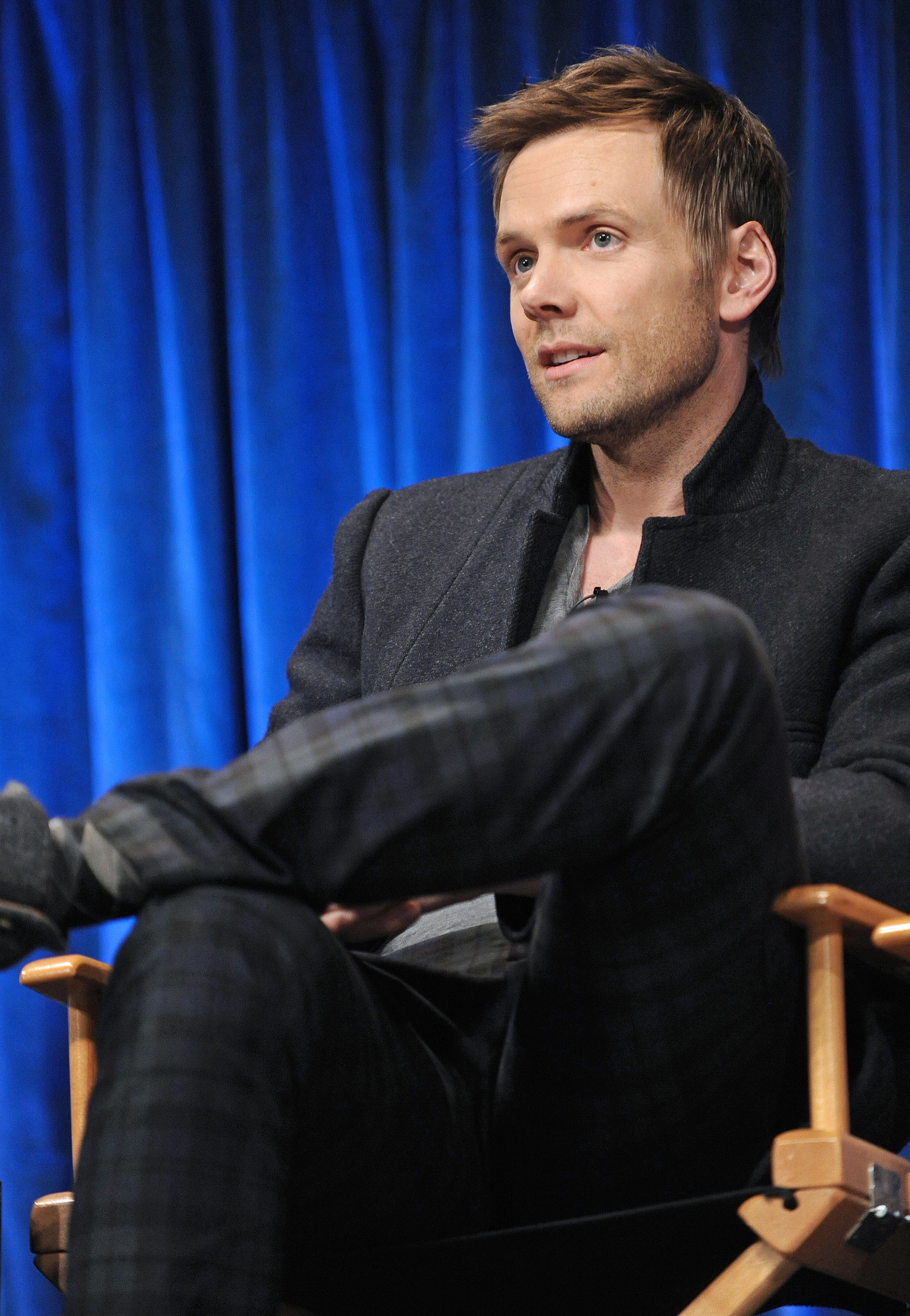 Joel McHale at event of Community (2009)