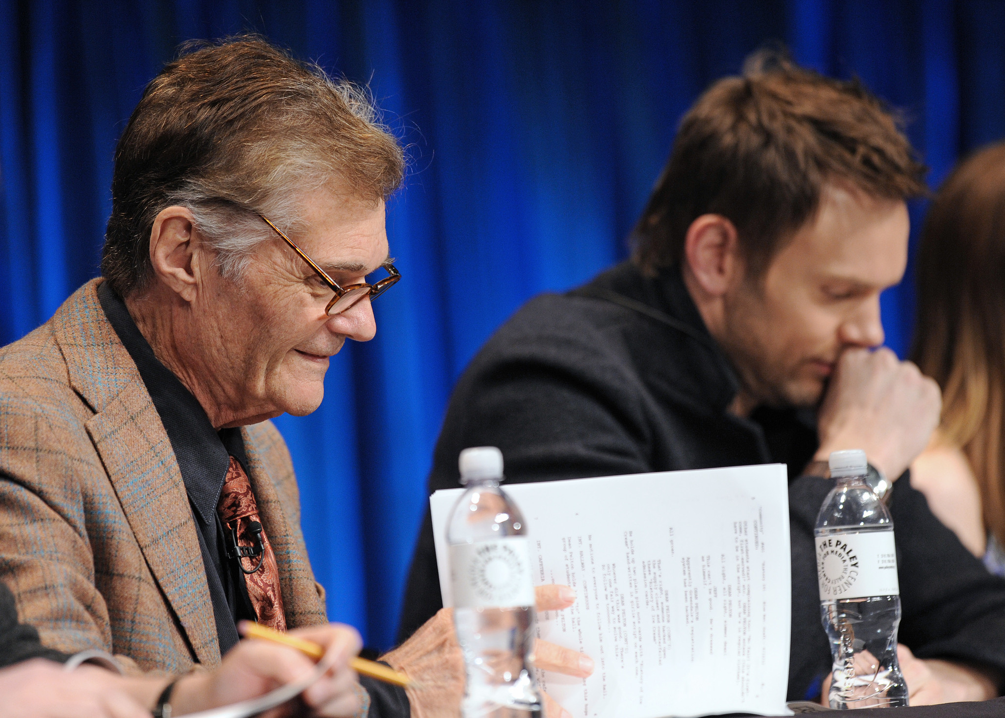 Joel McHale and Fred Willard at event of Community (2009)