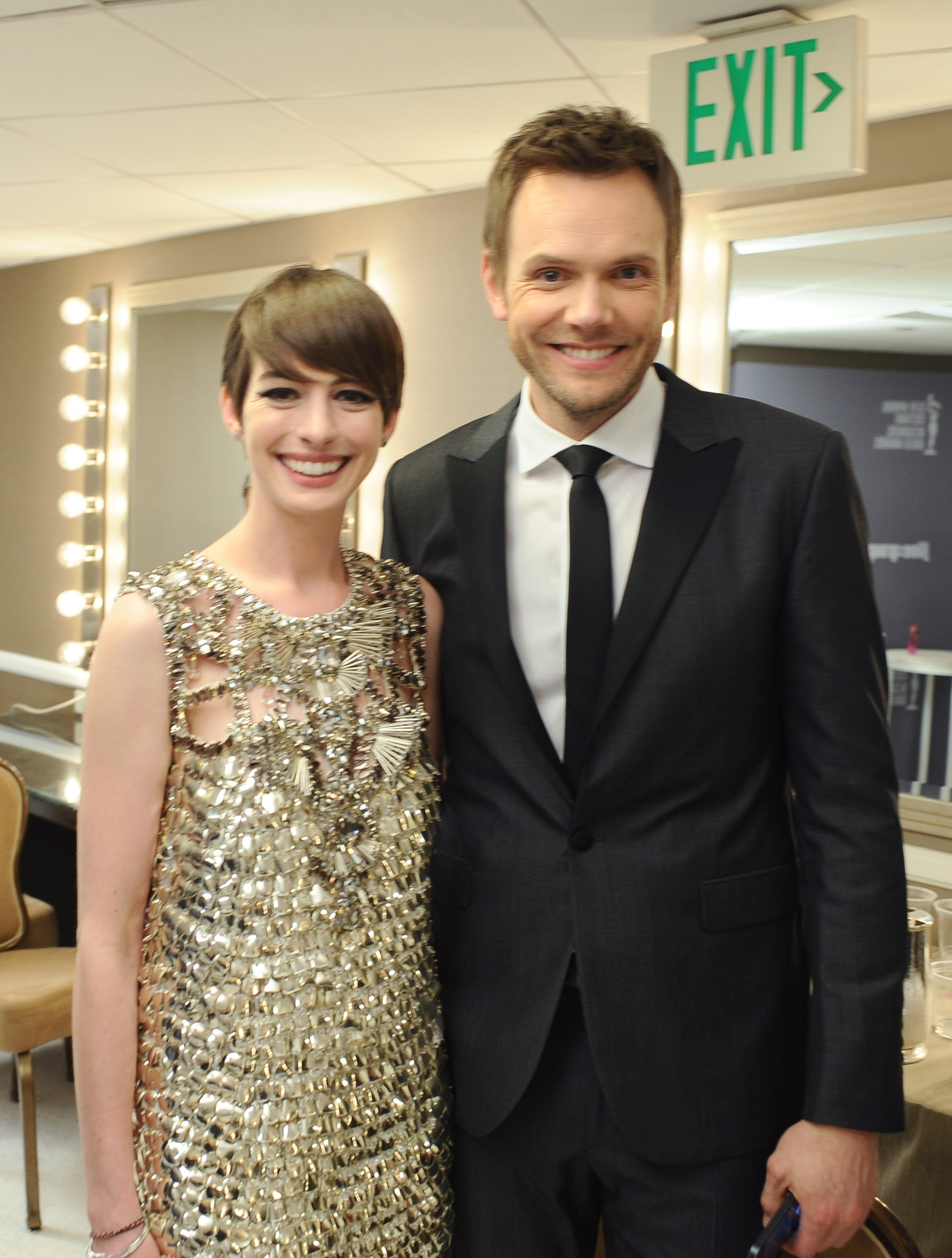 Anne Hathaway and Joel McHale