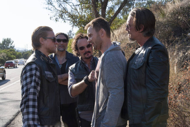 Still of Jimmy Smits, Kim Coates, Charlie Hunnam and Joel McHale in Sons of Anarchy (2008)