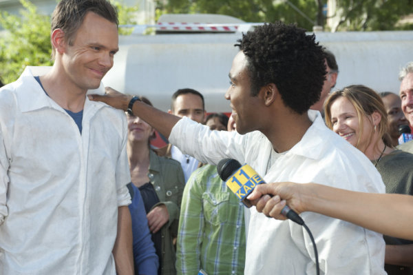 Still of Joel McHale and Donald Glover in Community (2009)