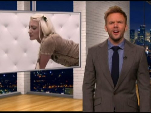 Still of Joel McHale in The Soup (2004)