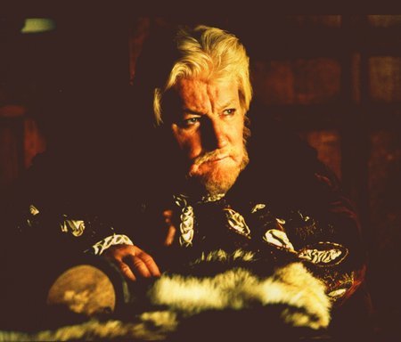 TP McKenna as Henry VIII is struck by the ghostly light omitted by the presence of his dead wife.
