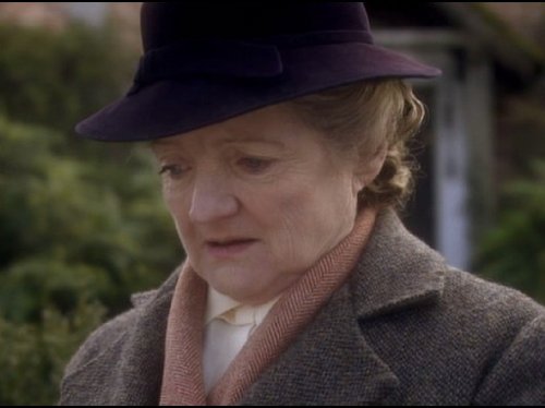 Still of Julia McKenzie in Agatha Christie's Marple: The Pale Horse (2010)