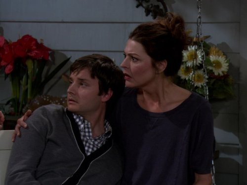 Still of Jane Leeves and Michael McMillian in Hot in Cleveland (2010)