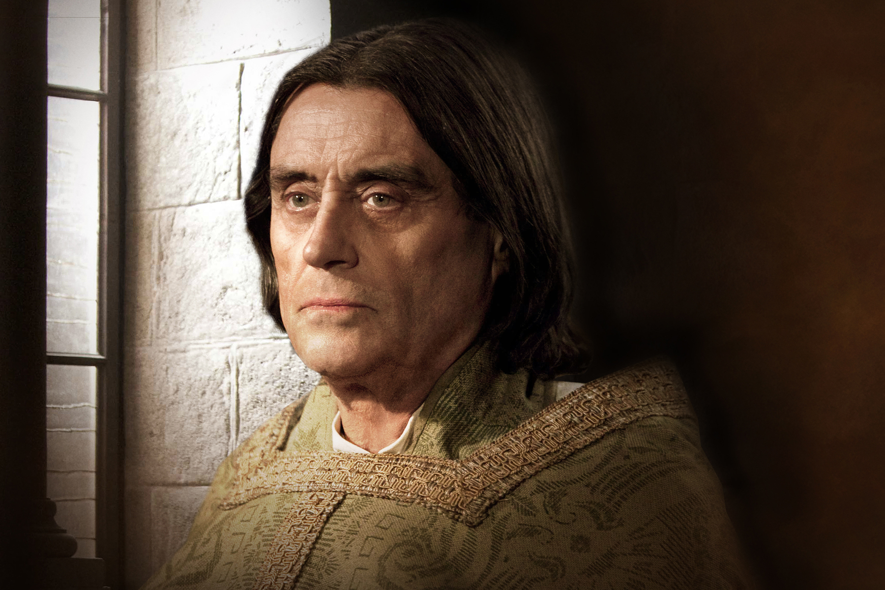 Still of Ian McShane in The Pillars of the Earth (2010)
