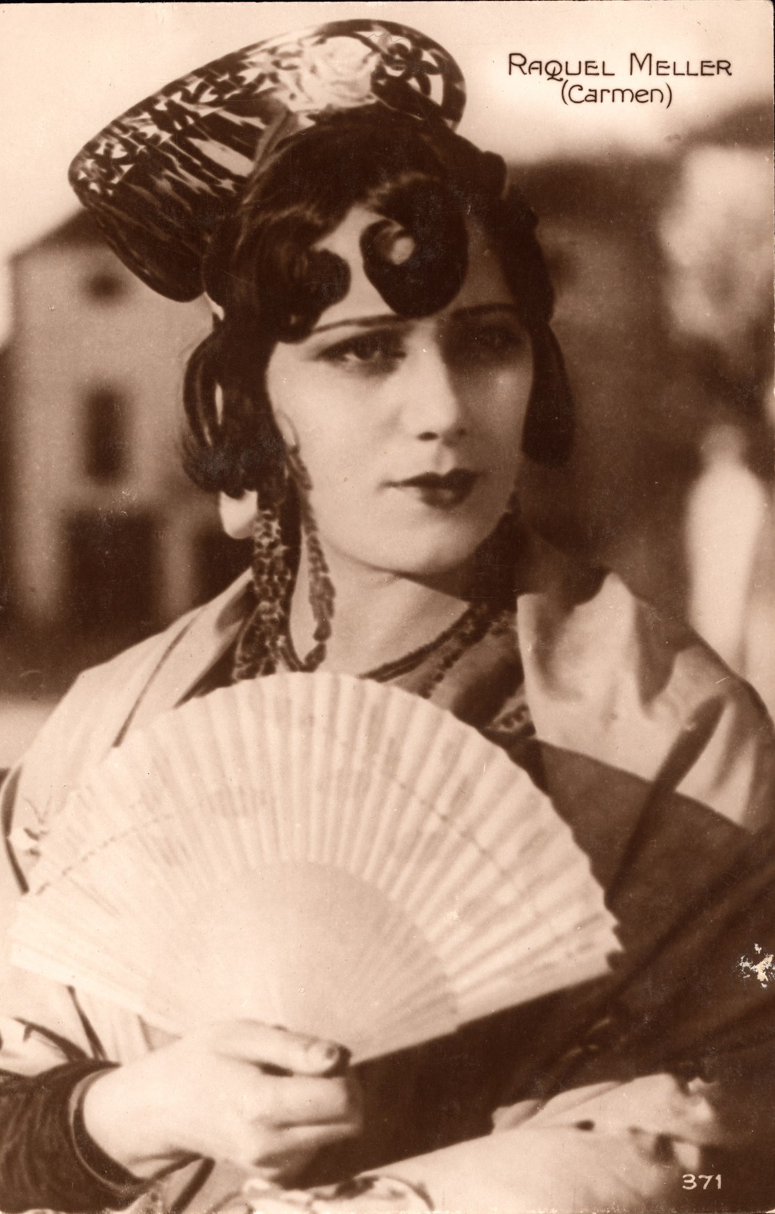 Still of Raquel Meller in Carmen (1926)