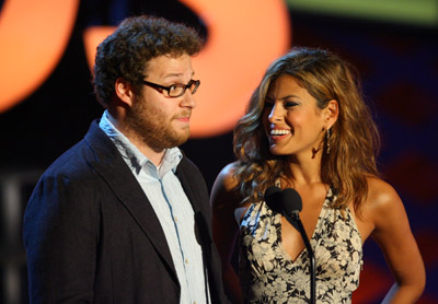 Eva Mendes and Seth Rogen