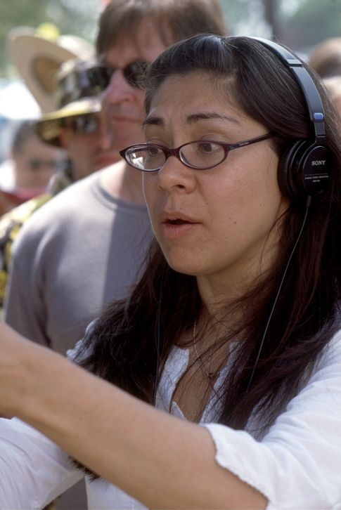 Linda Mendoza in Chasing Papi (2003)