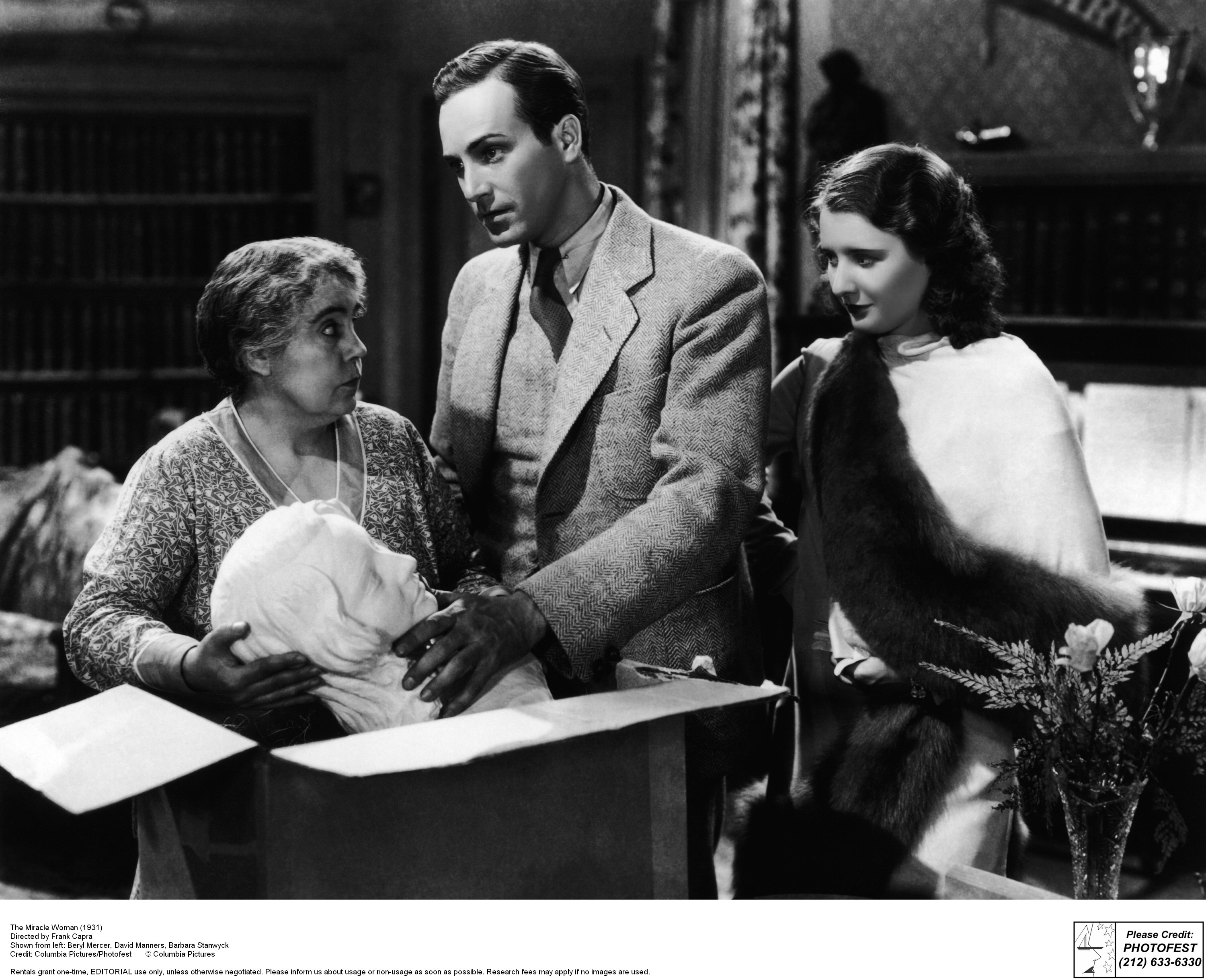 Still of Barbara Stanwyck, David Manners and Beryl Mercer in The Miracle Woman (1931)