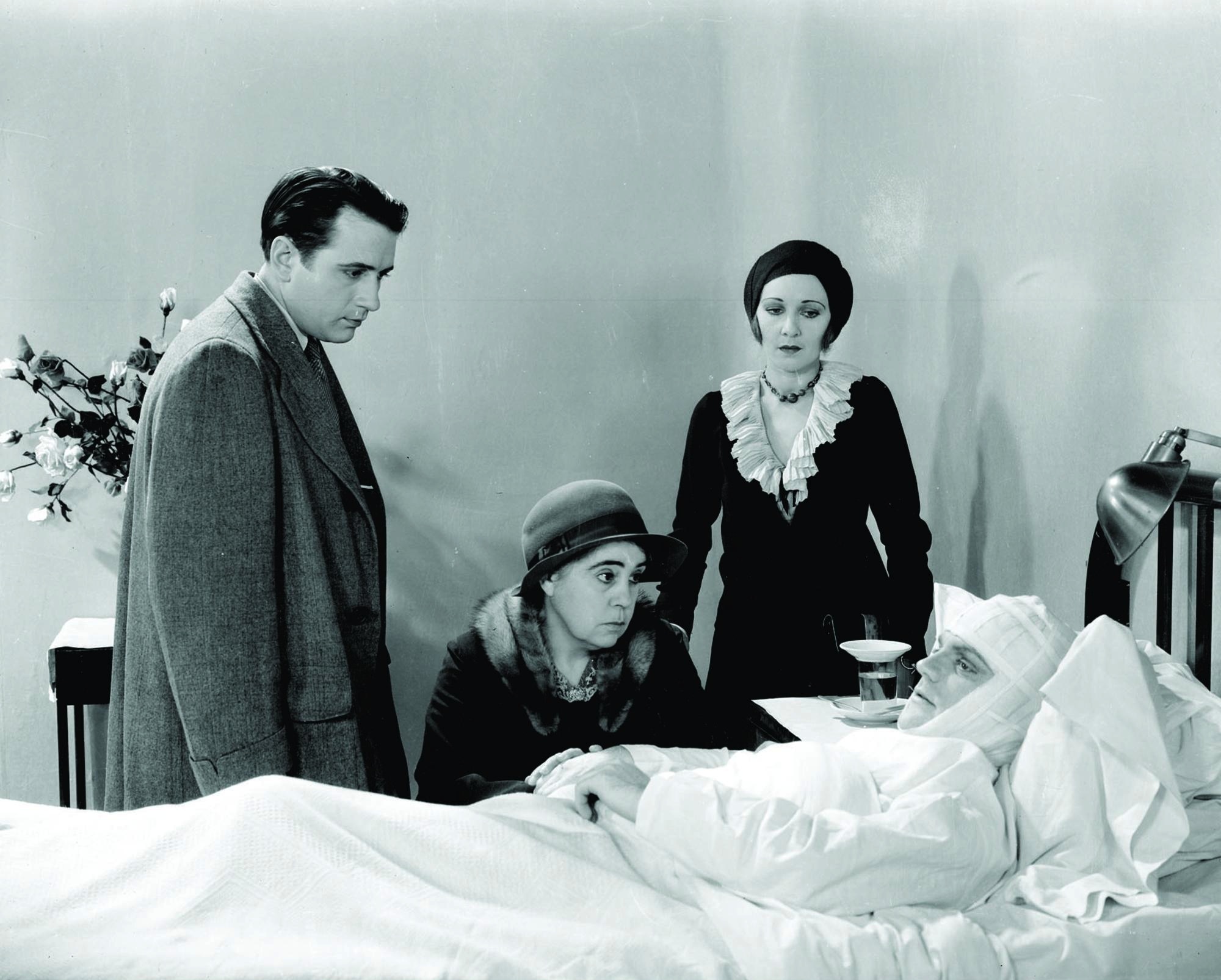 Still of James Cagney, Joan Blondell, Donald Cook, Mae Clarke and Beryl Mercer in The Public Enemy (1931)