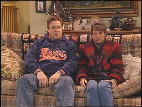 Still of John Goodman and Laurie Metcalf in Roseanne (1988)