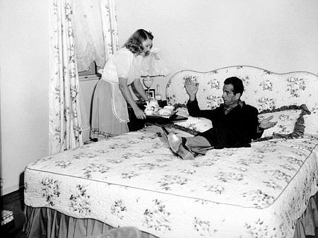 Humphrey bogart and his third wife, Mayo Methot, at home, circa 1944.