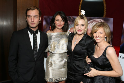 Cameron Diaz, Jude Law, Kate Winslet and Nancy Meyers at event of The Holiday (2006)