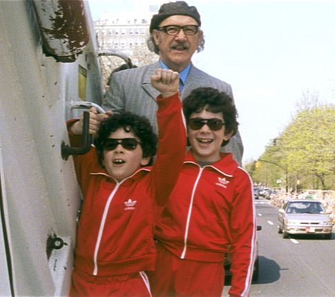 Still of Gene Hackman, Jonah Meyerson and Grant Rosenmeyer in The Royal Tenenbaums (2001)
