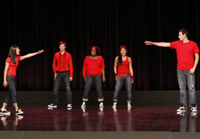 Still of Lea Michele, Cory Monteith, Chris Colfer, Jenna Ushkowitz and Amber Riley in Glee (2009)