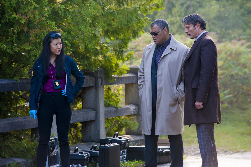 Still of Laurence Fishburne, Mads Mikkelsen and Hettienne Park in Hanibalas (2013)