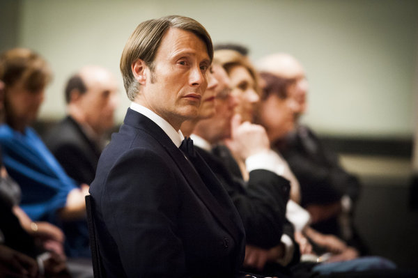 Still of Mads Mikkelsen in Hanibalas (2013)