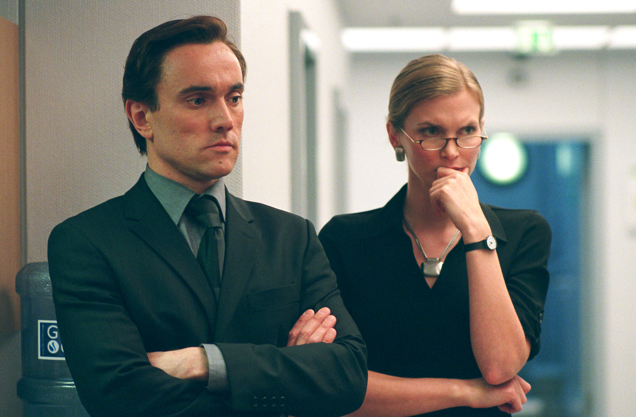 Still of Ben Miles and Cosima Shaw in V - tai Vendeta (2005)