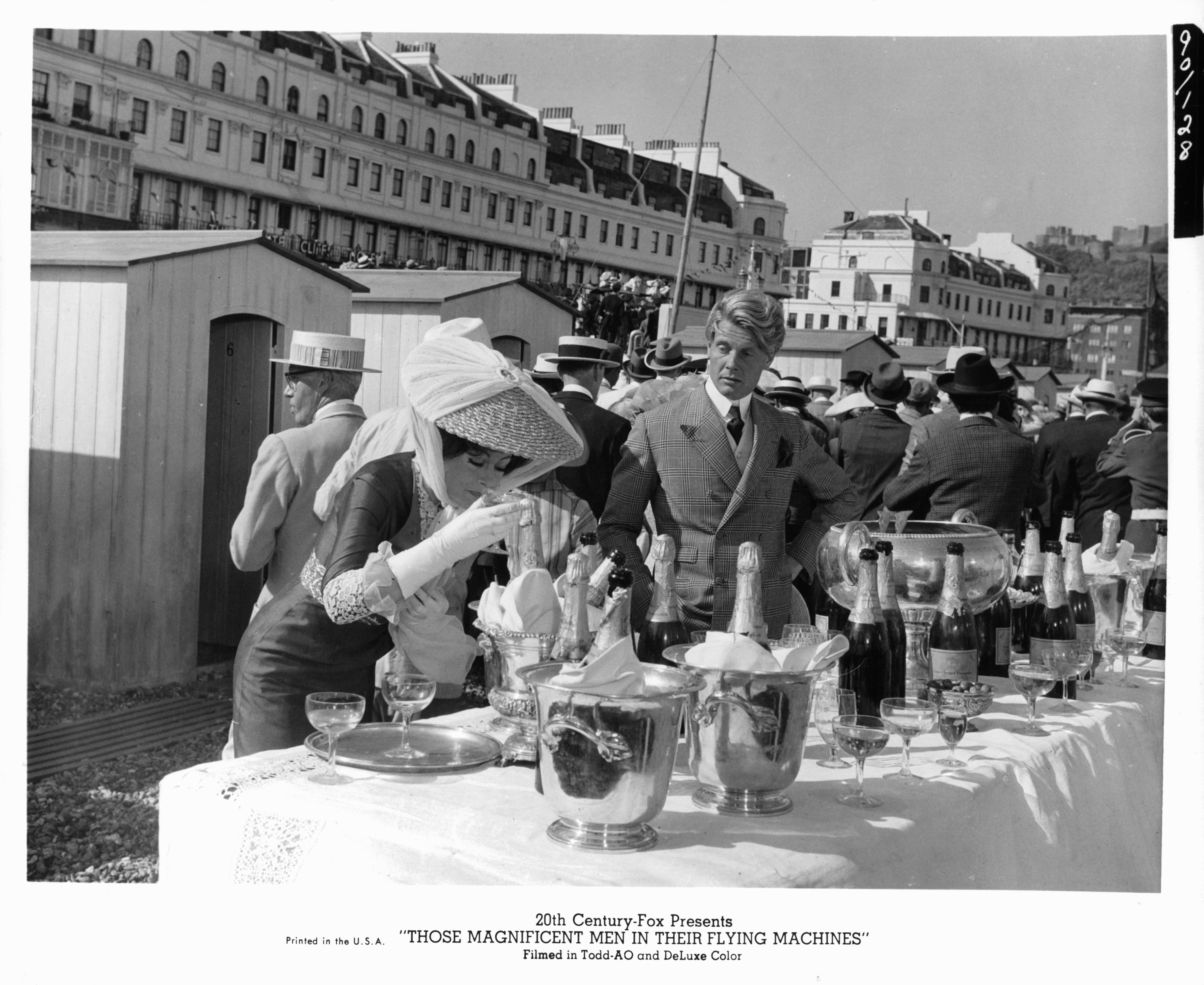 Still of James Fox and Sarah Miles in Those Magnificent Men in Their Flying Machines or How I Flew from London to Paris in 25 hours 11 minutes (1965)