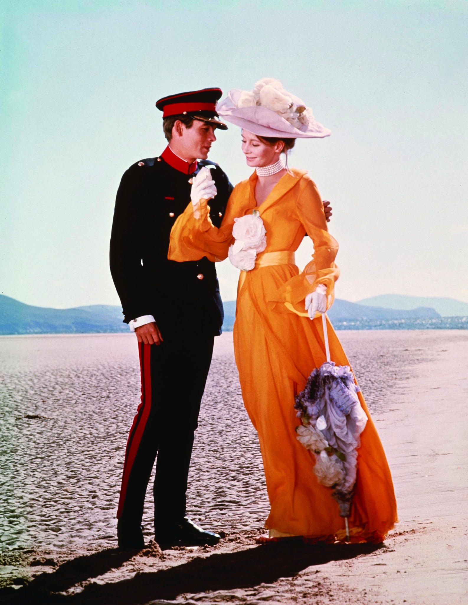 Still of Christopher Jones and Sarah Miles in Ryan's Daughter (1970)