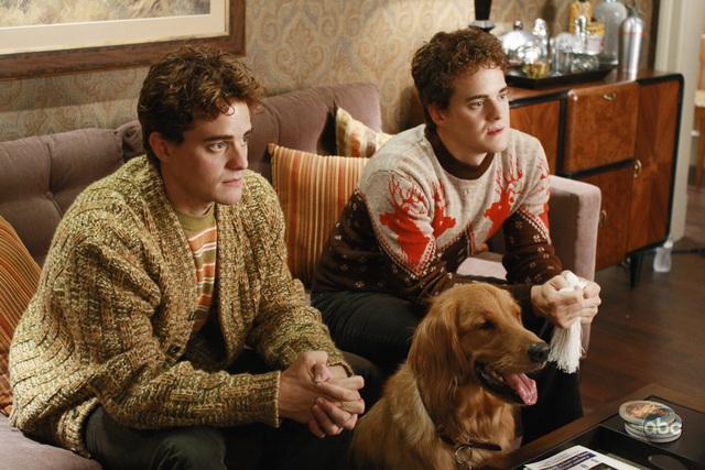 Still of Alex Miller and Graham Miller in Pushing Daisies (2007)