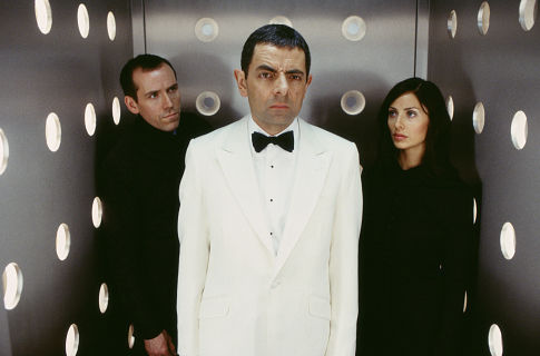 Still of Rowan Atkinson, Natalie Imbruglia and Ben Miller in Johnny English (2003)