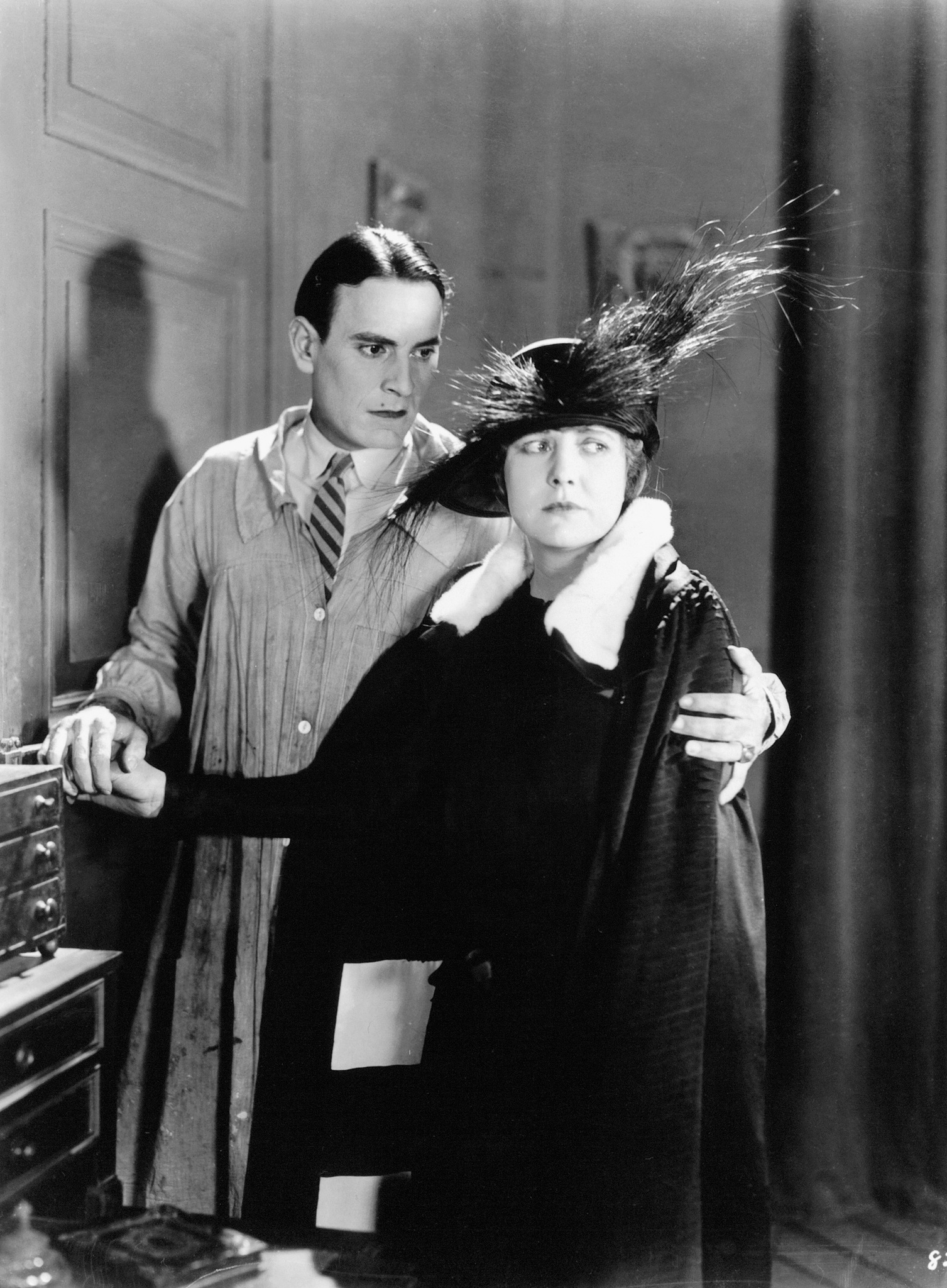 Still of Carl Miller and Edna Purviance in A Woman of Paris: A Drama of Fate (1923)