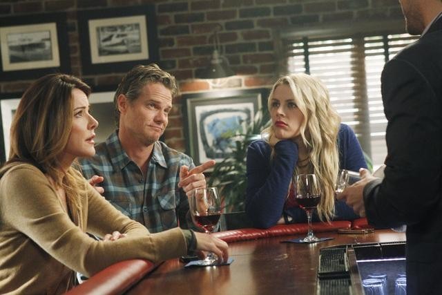 Still of Josh Hopkins, Busy Philipps, Christa Miller and Brian Van Holt in Cougar Town (2009)