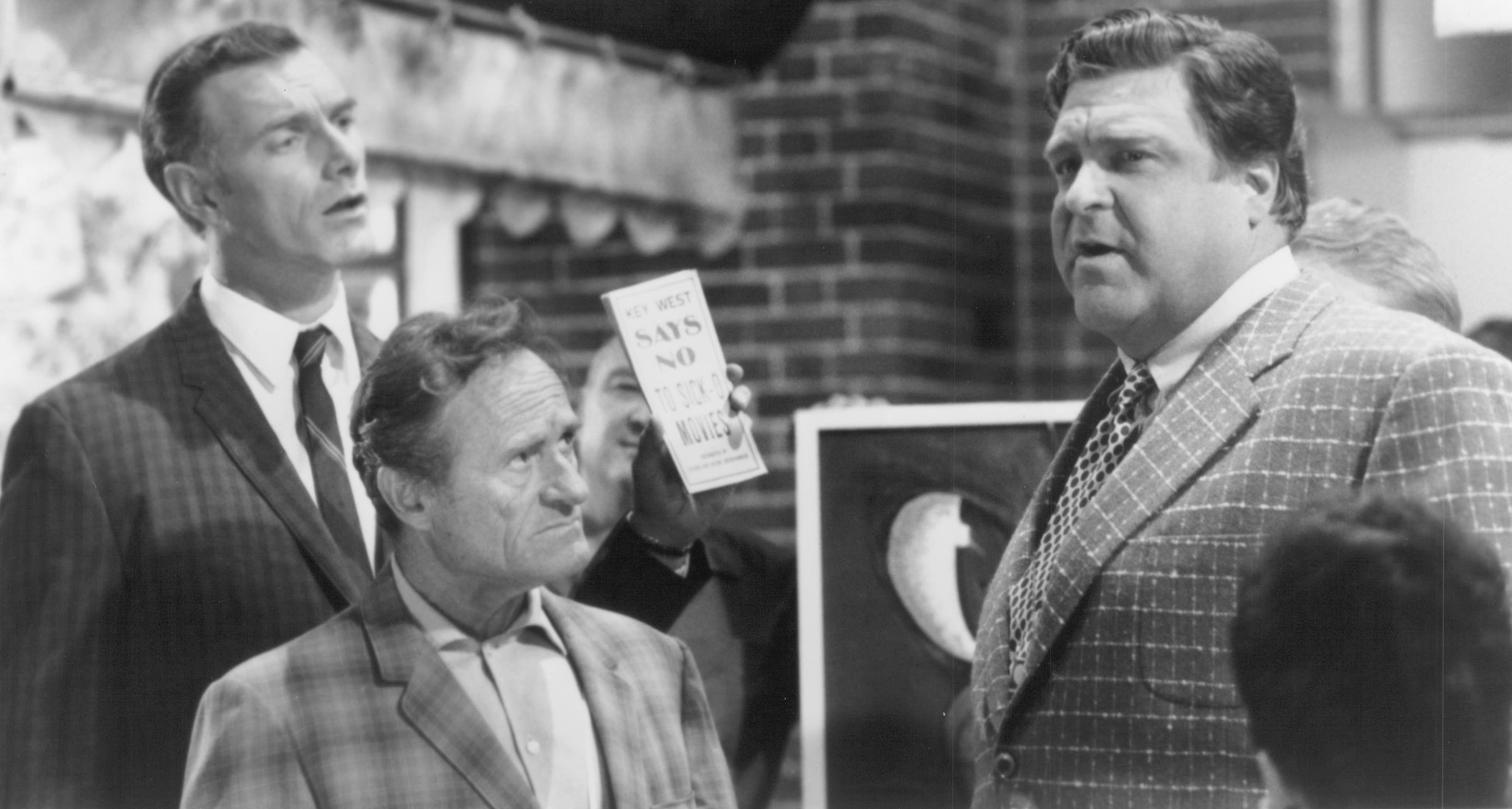 Still of John Goodman and Dick Miller in Matinee (1993)