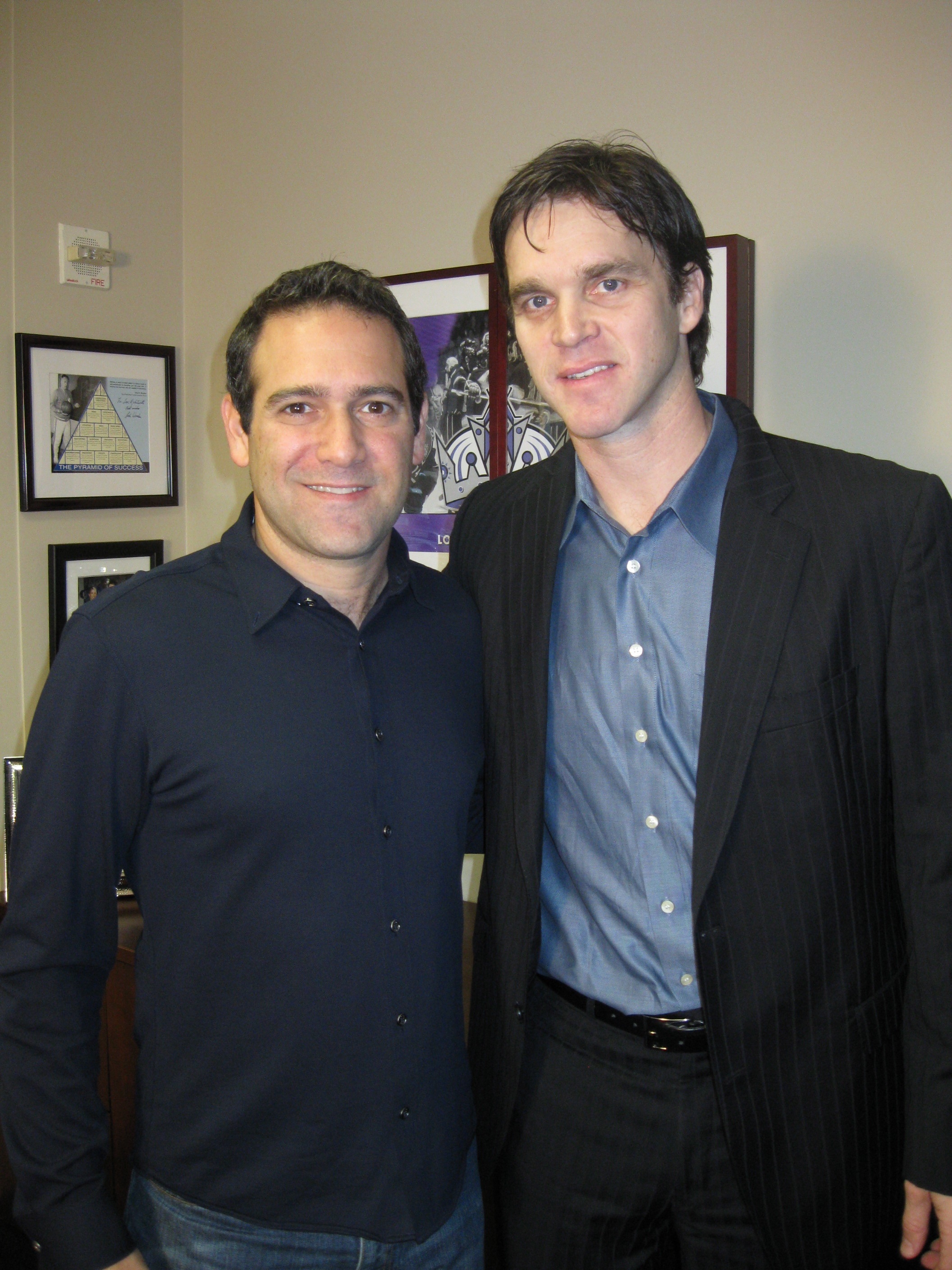 Gregg Interviews Hockey Hall of Fame great Luc Robitaille for his show who's huge in sports?