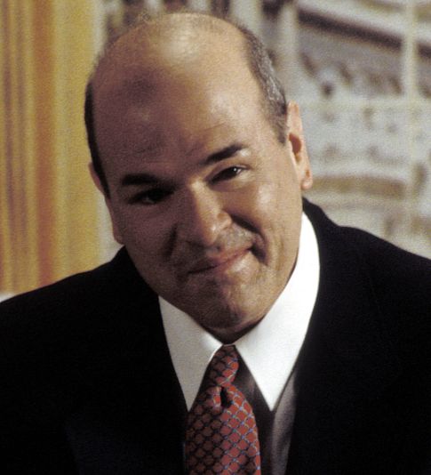 Larry Miller in Max Keeble's Big Move (2001)
