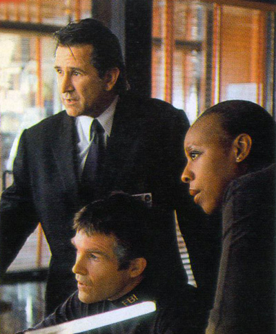 Anthony LaPaglia, Ty Miller and Marianne Jean-Baptiste in Without A Trace