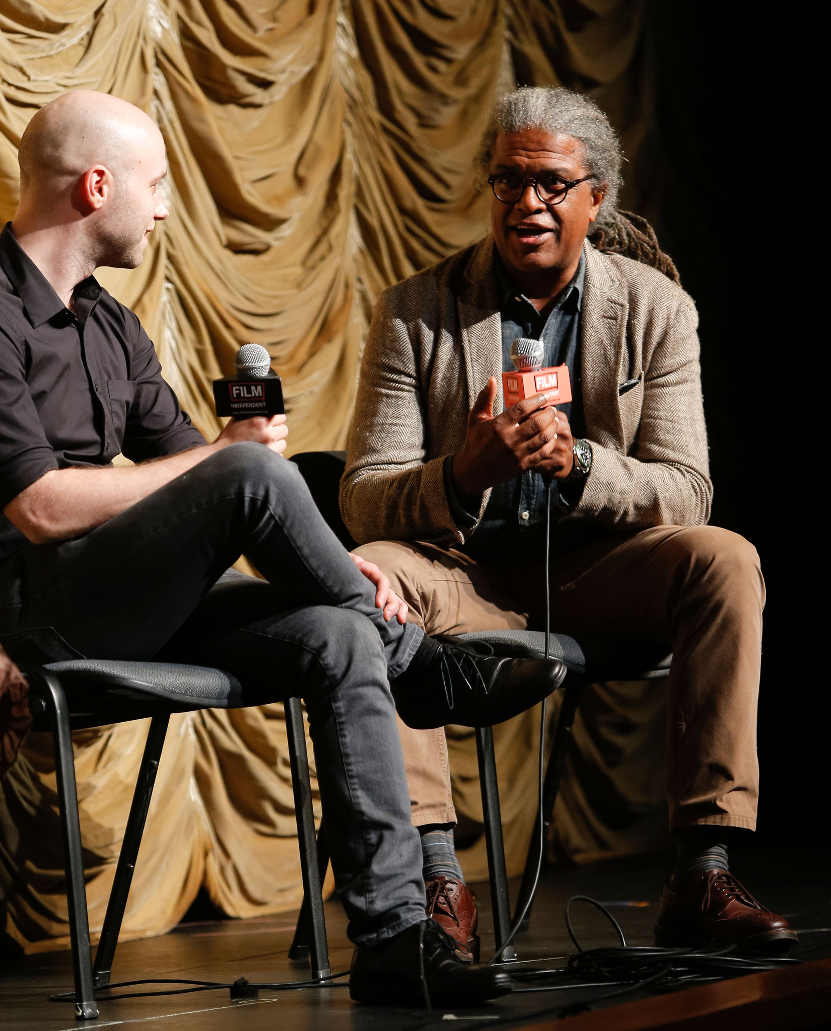 Elvis Mitchell and Dan Romer at event of Beasts of the Southern Wild (2012)