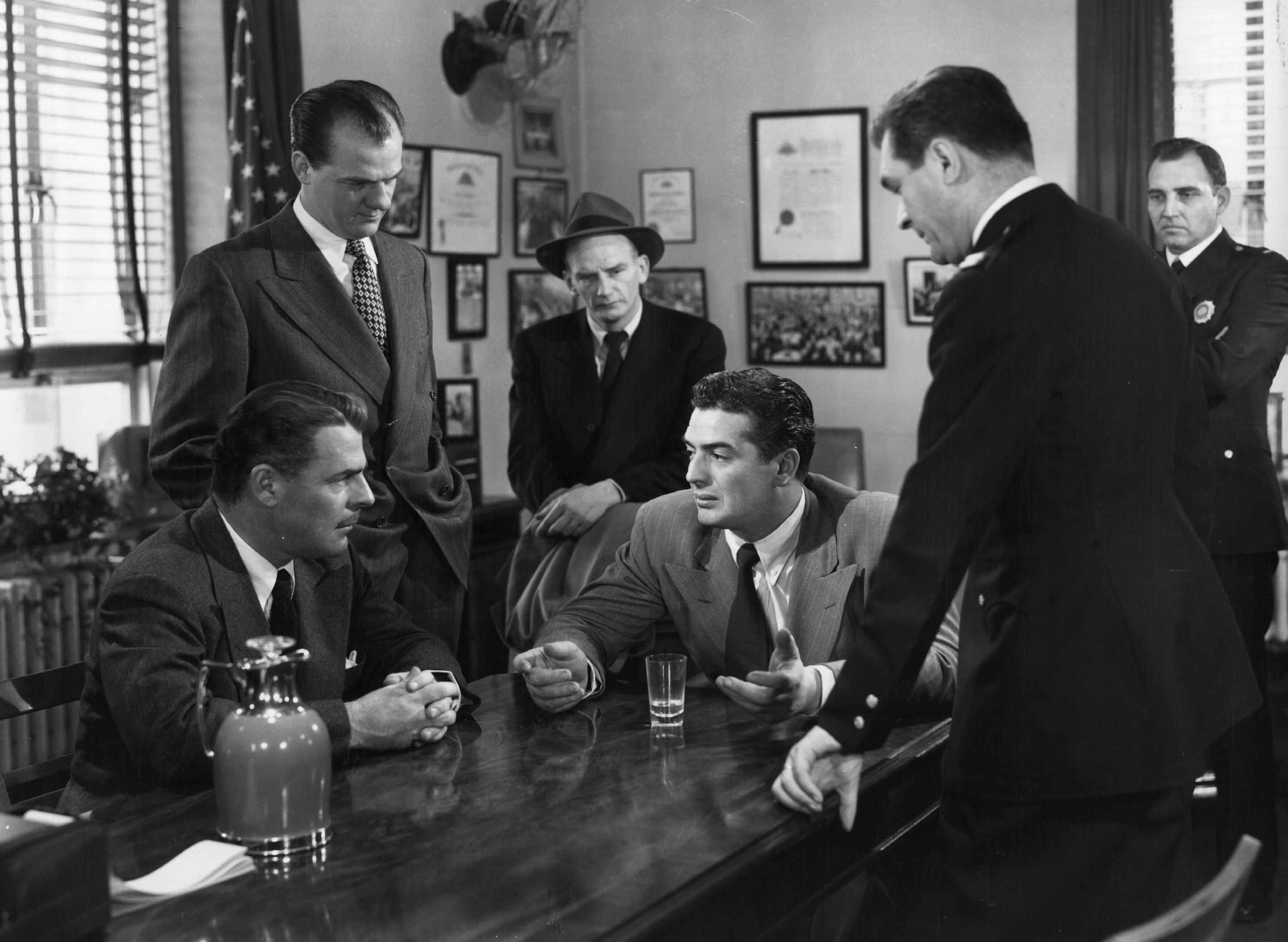 Still of Karl Malden, Victor Mature, Brian Donlevy and Millard Mitchell in Kiss of Death (1947)