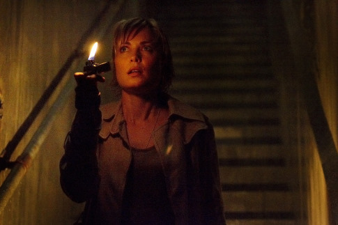 Still of Radha Mitchell in Tylioji kalva (2006)