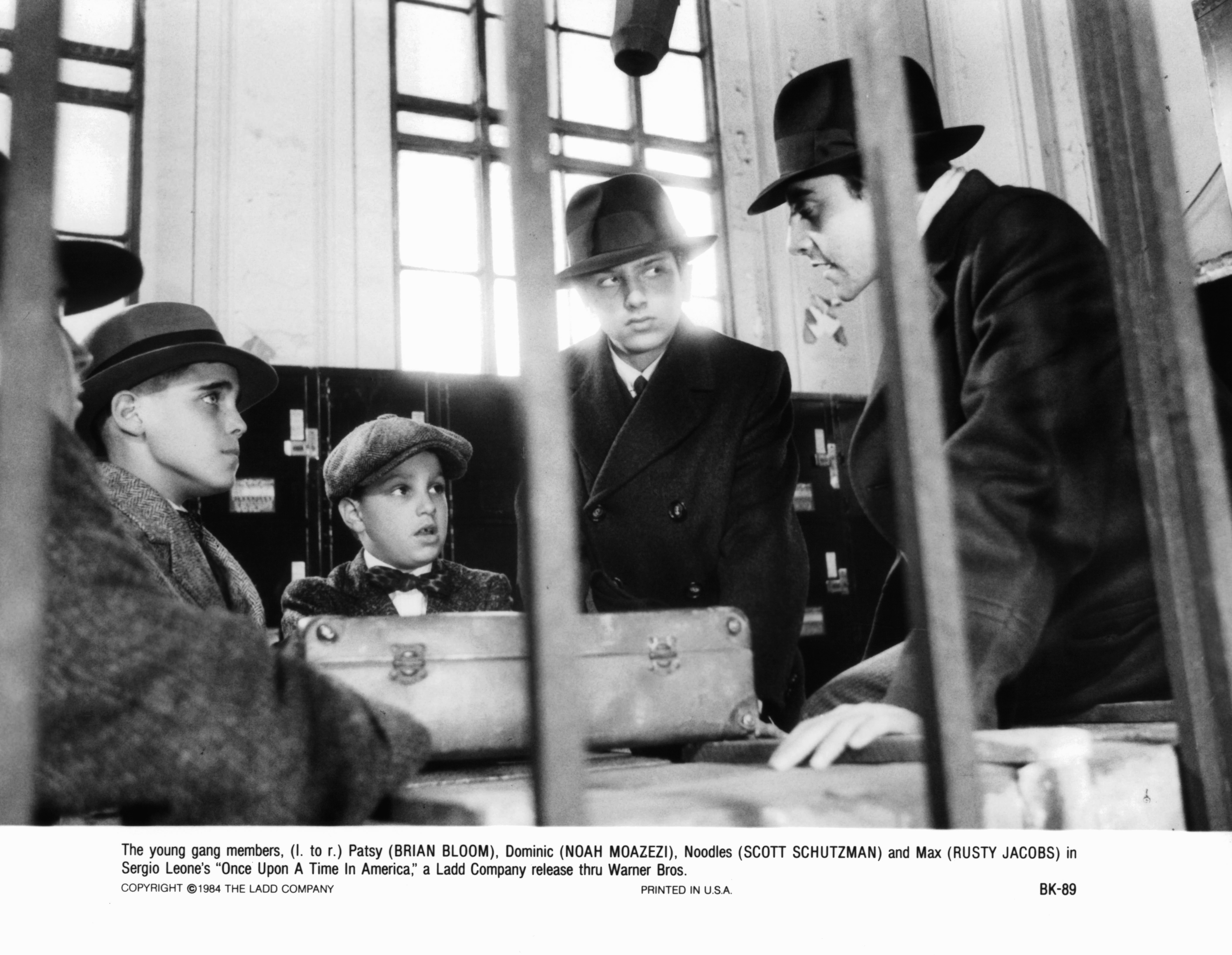 Still of Brian Bloom, Rusty Jacobs, Noah Moazezi and Scott Schutzman Tiler in Karta Amerikoje (1984)