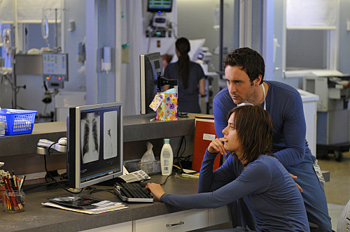 Still of Katherine Moennig and Alex O'Loughlin in Three Rivers (2009)