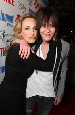 Marlee Matlin and Katherine Moennig at event of The L Word (2004)
