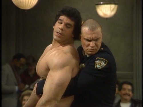 Still of Lou Ferrigno and Richard Moll in Night Court (1984)